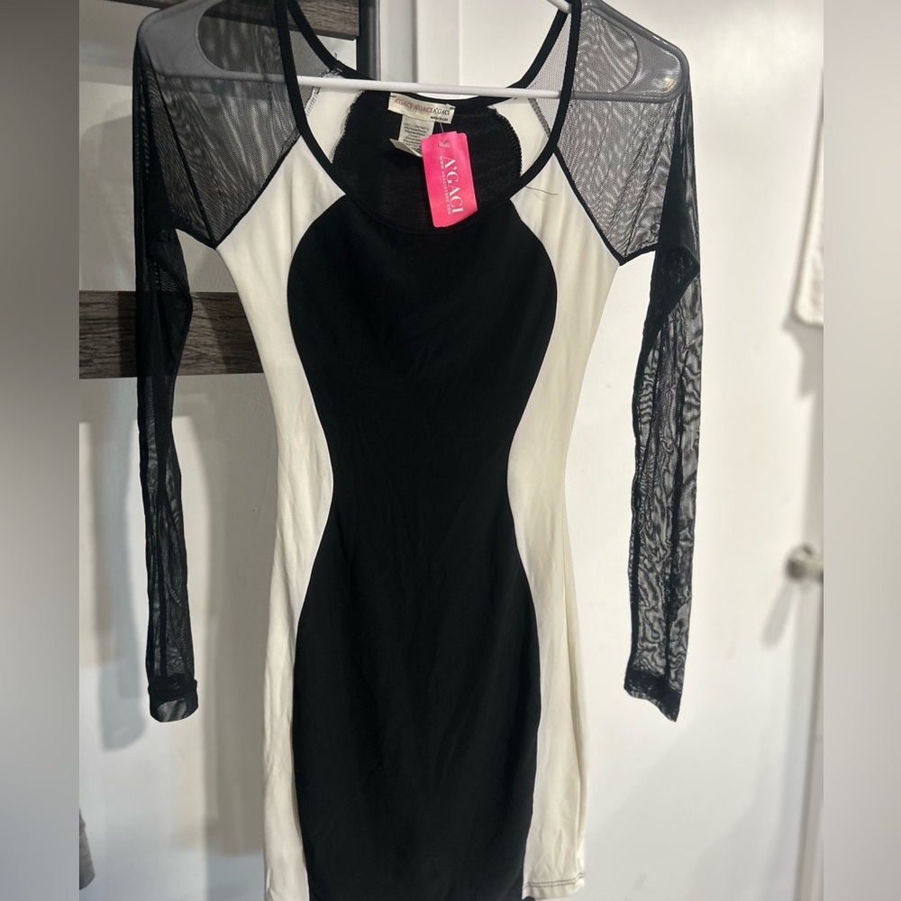 🚨PART OF 4 for 20🚨 add 4 to bundle A’GACI women’s black and white dress Small